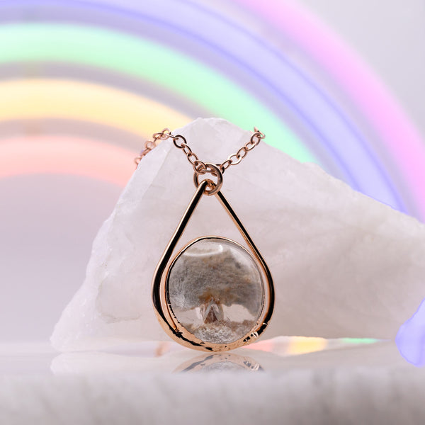 Round Secret Garden Quartz Teardrop Top Necklace