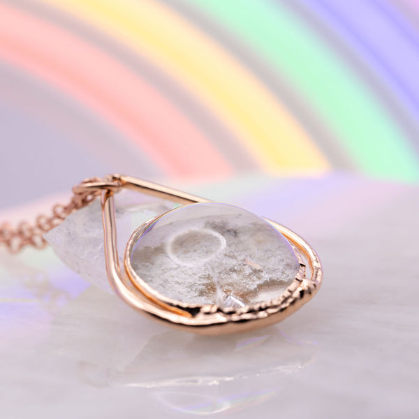 Round Secret Garden Quartz Teardrop Top Necklace